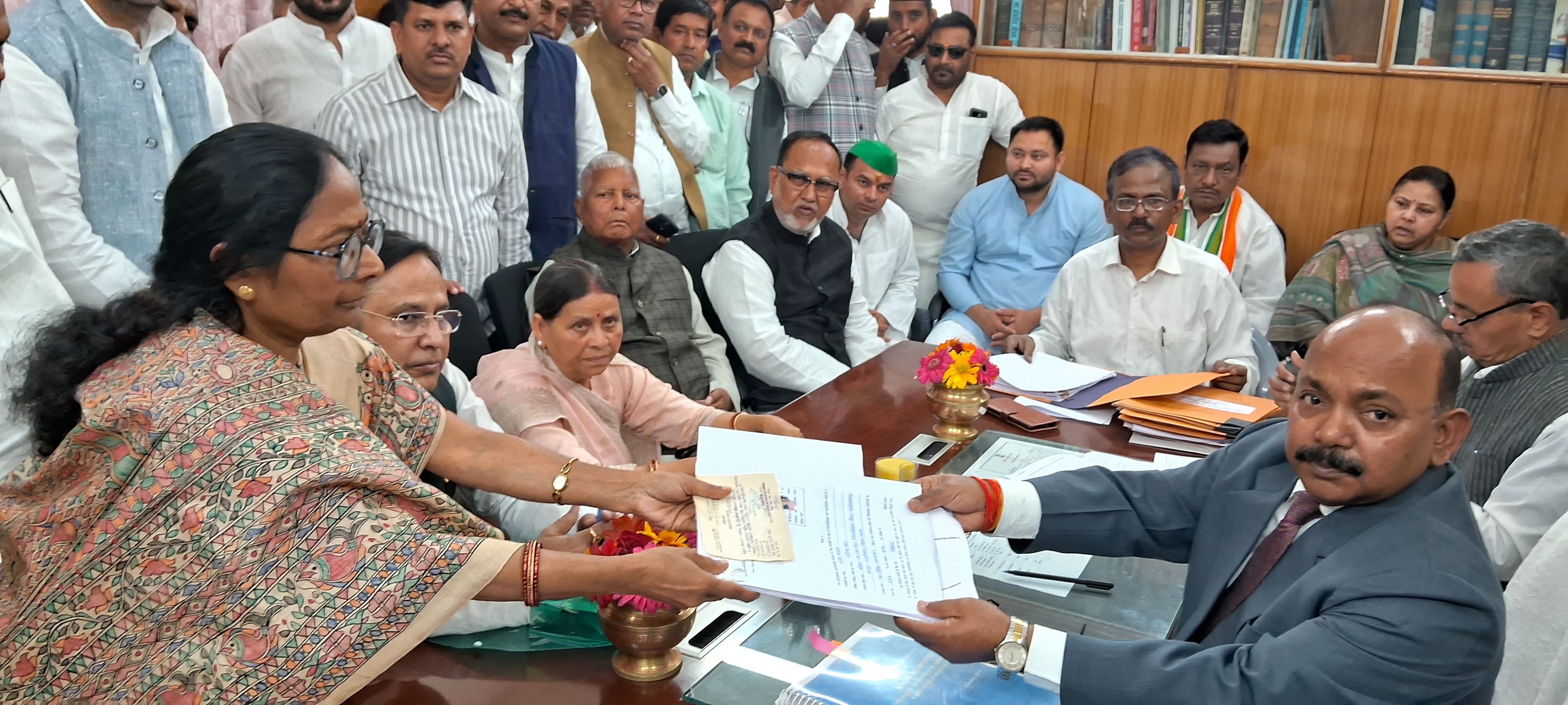 Shashi Yadav Files Nomination for Bihar Vidhan Parishad Election