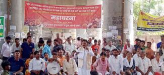 Patna Street Vendors Demonstrate against Evictions