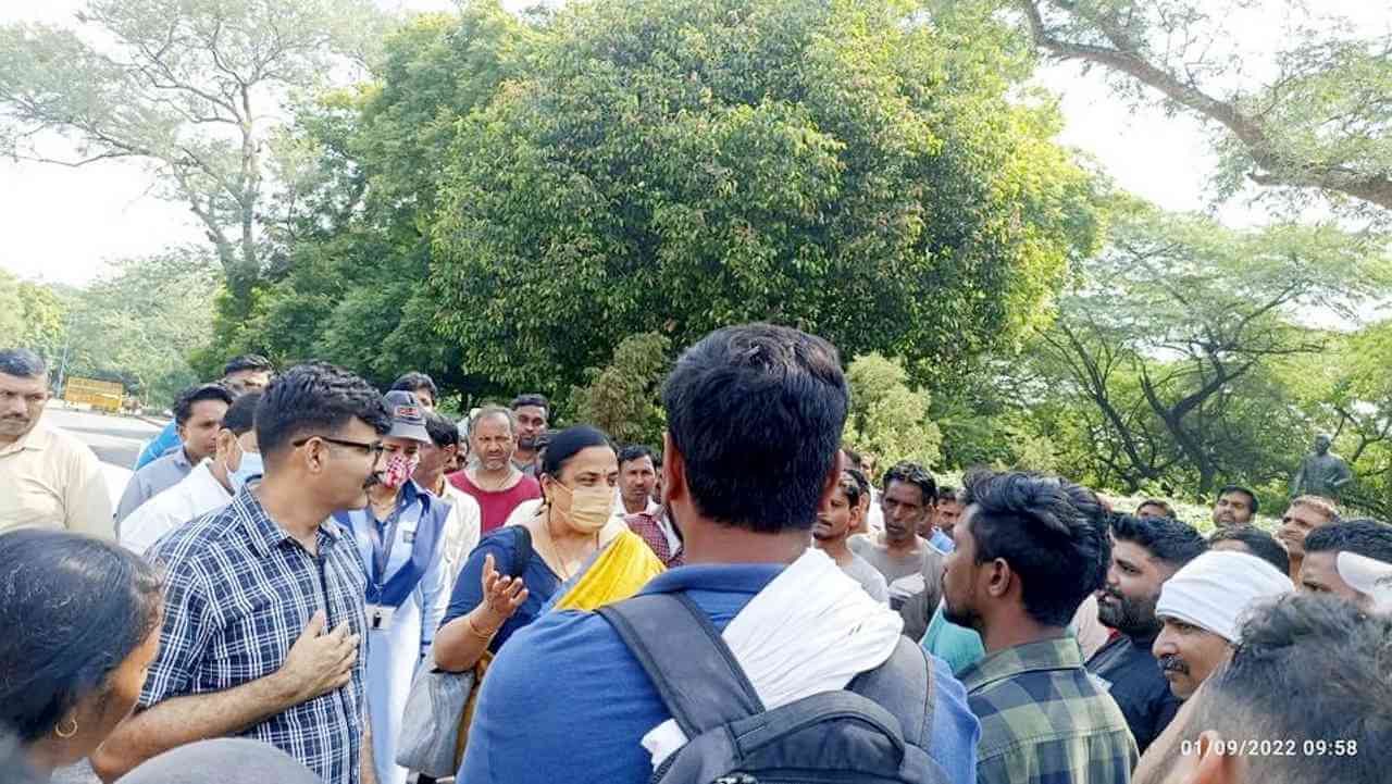 JNU Sanitation Workers’ Protest Succeeds