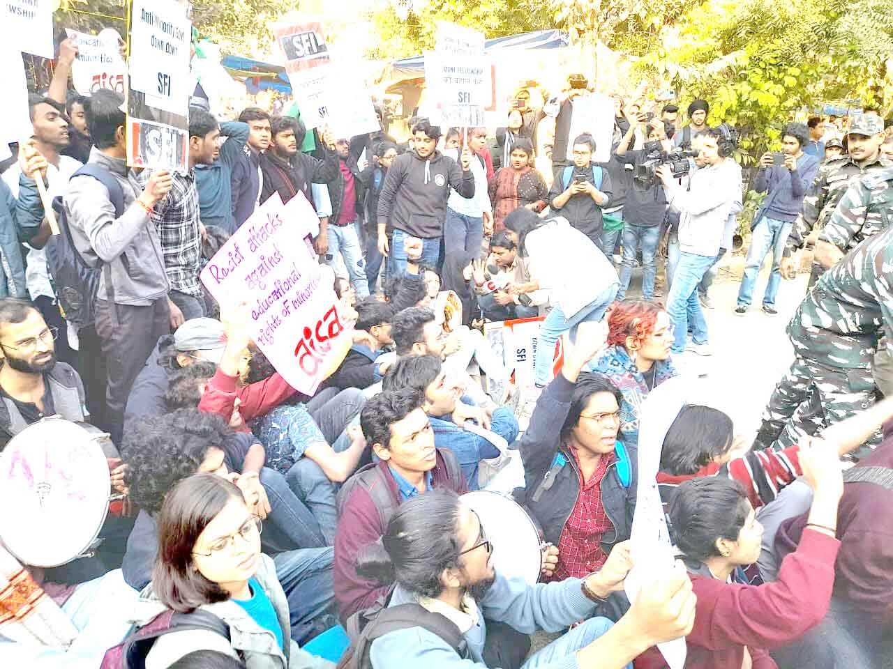 AISA Protest against Scrapping of Fellowship